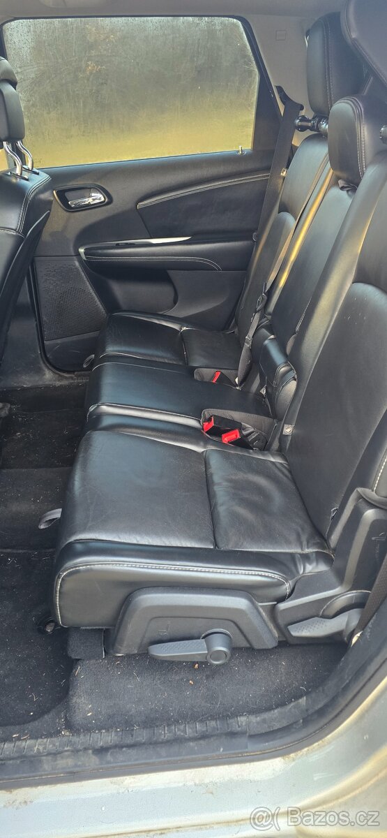 Fiat freemont 2.0l 103kw 2012 7 místné - 10