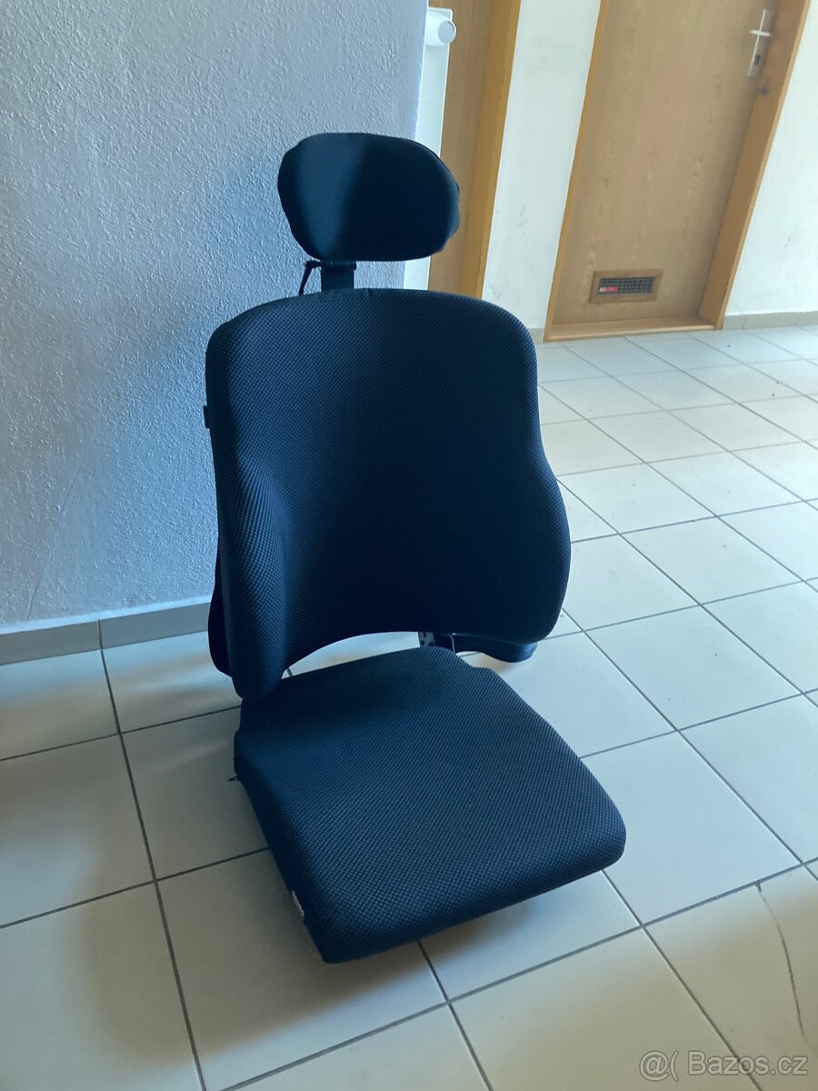 Elektrický invalidní vozík - 10