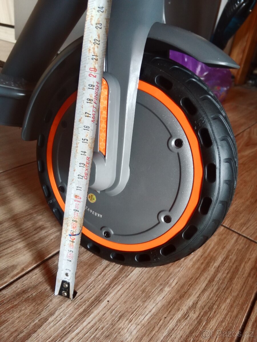 Koloběžka elektrická - 10