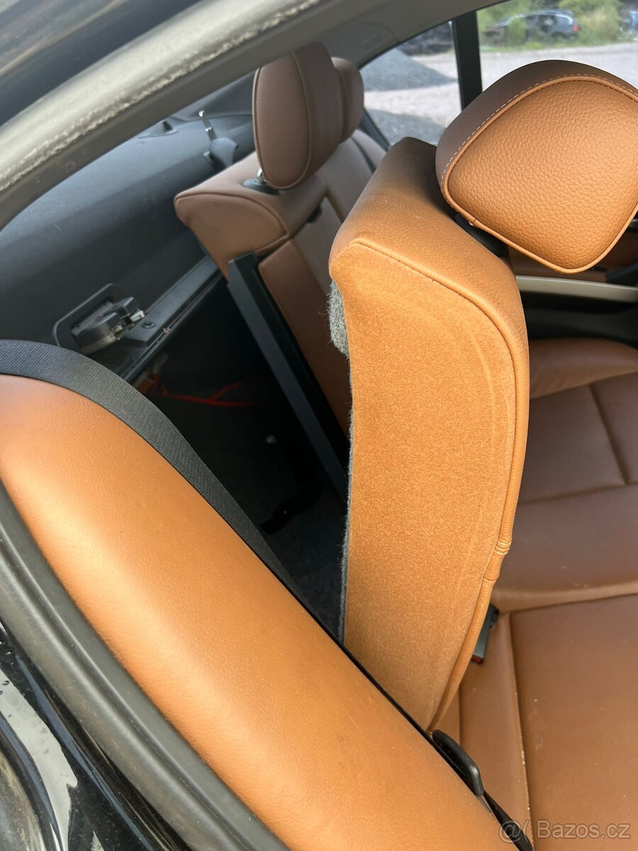 BMW e90 330d lci 180kw - 10