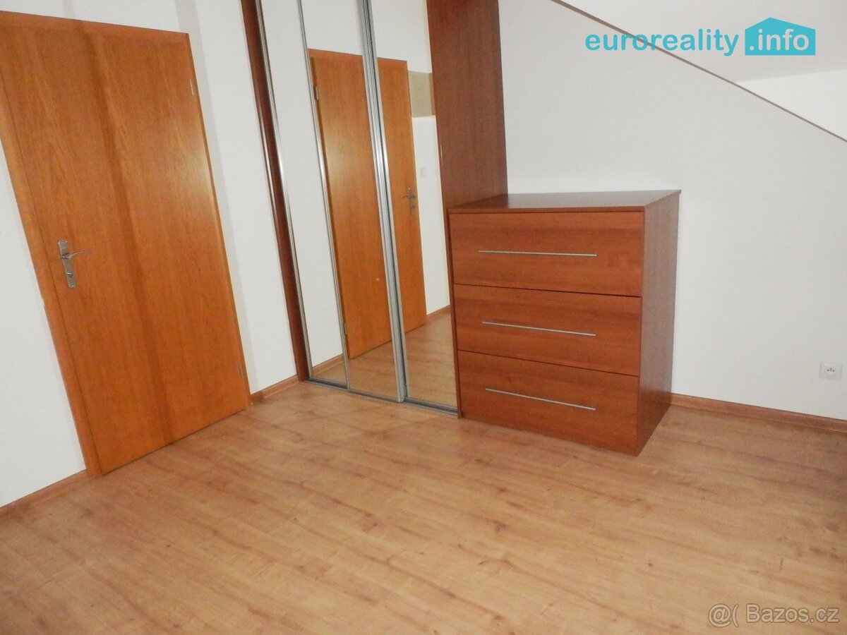 Prodej, rodinný dům, 88 m2 na pozemku 165 m2, Bašť, Praha-vý - 10