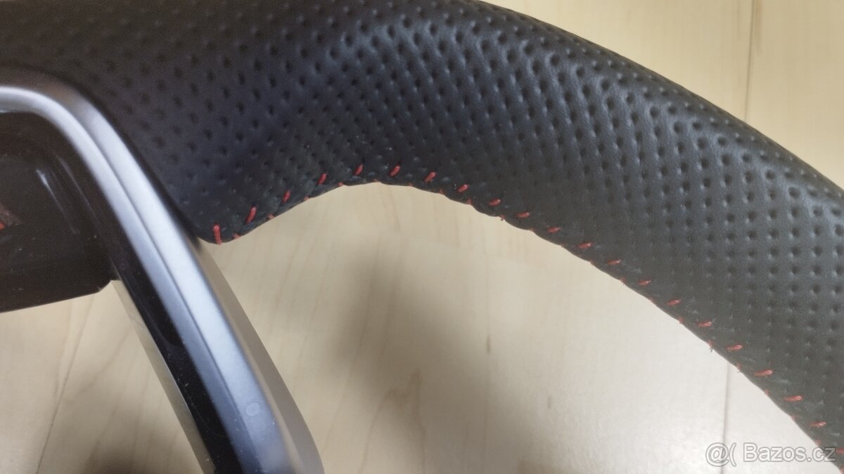 Volant Škoda Octavia 4 RS, zkosený NOVÝ originální - 10