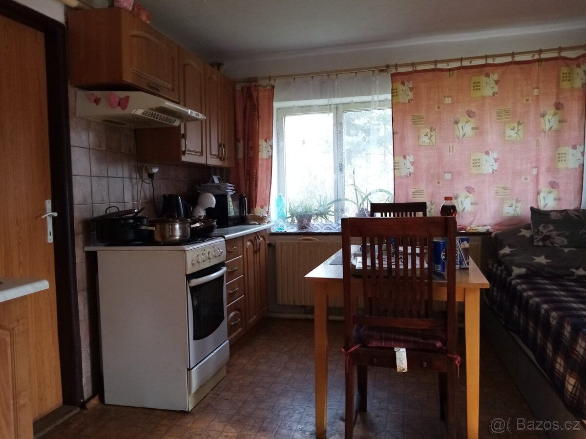 Rodinný dům na prodej - 10