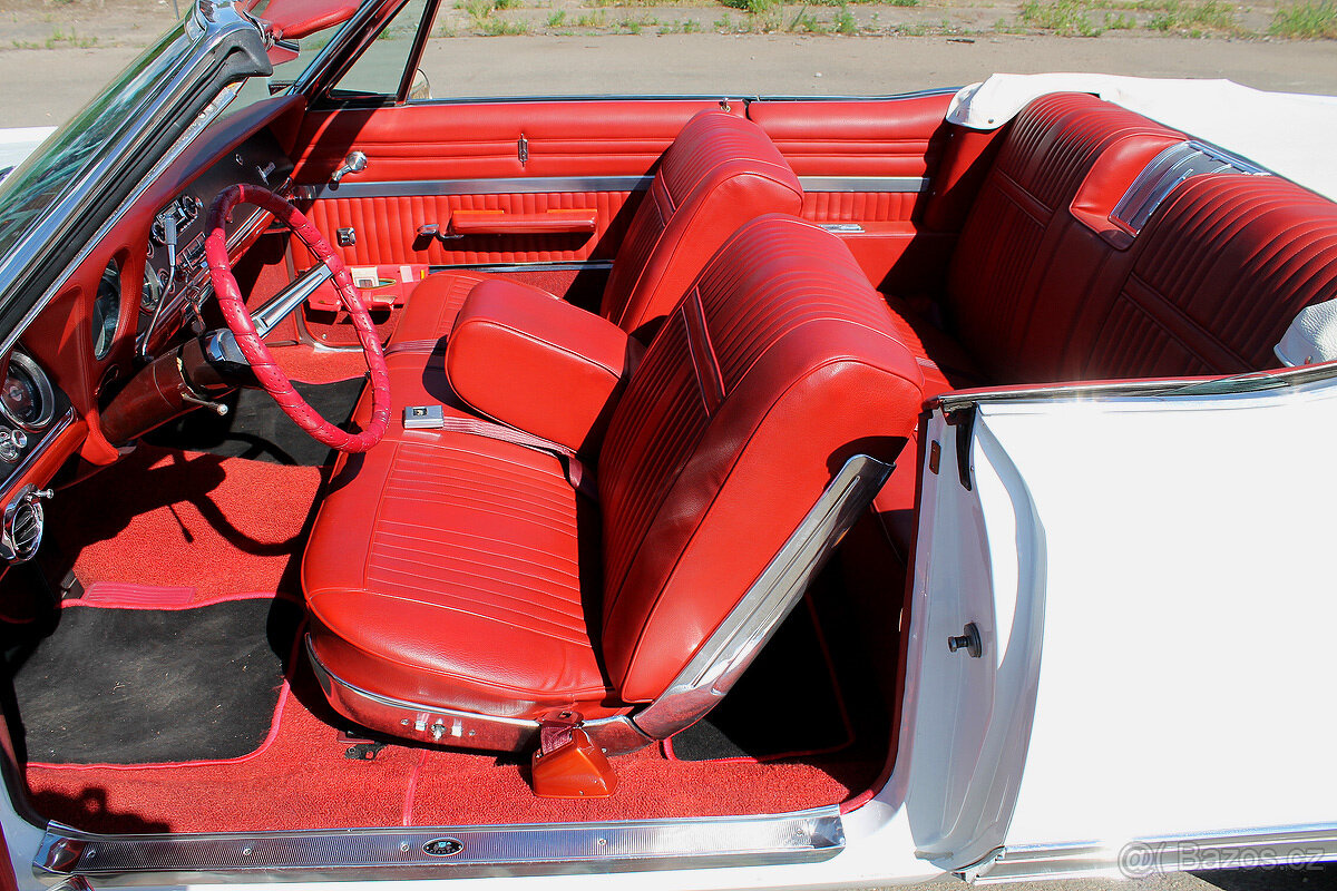 1966 Oldsmobile Delta 88 Convertible 425 V8 - po renovaci - 10