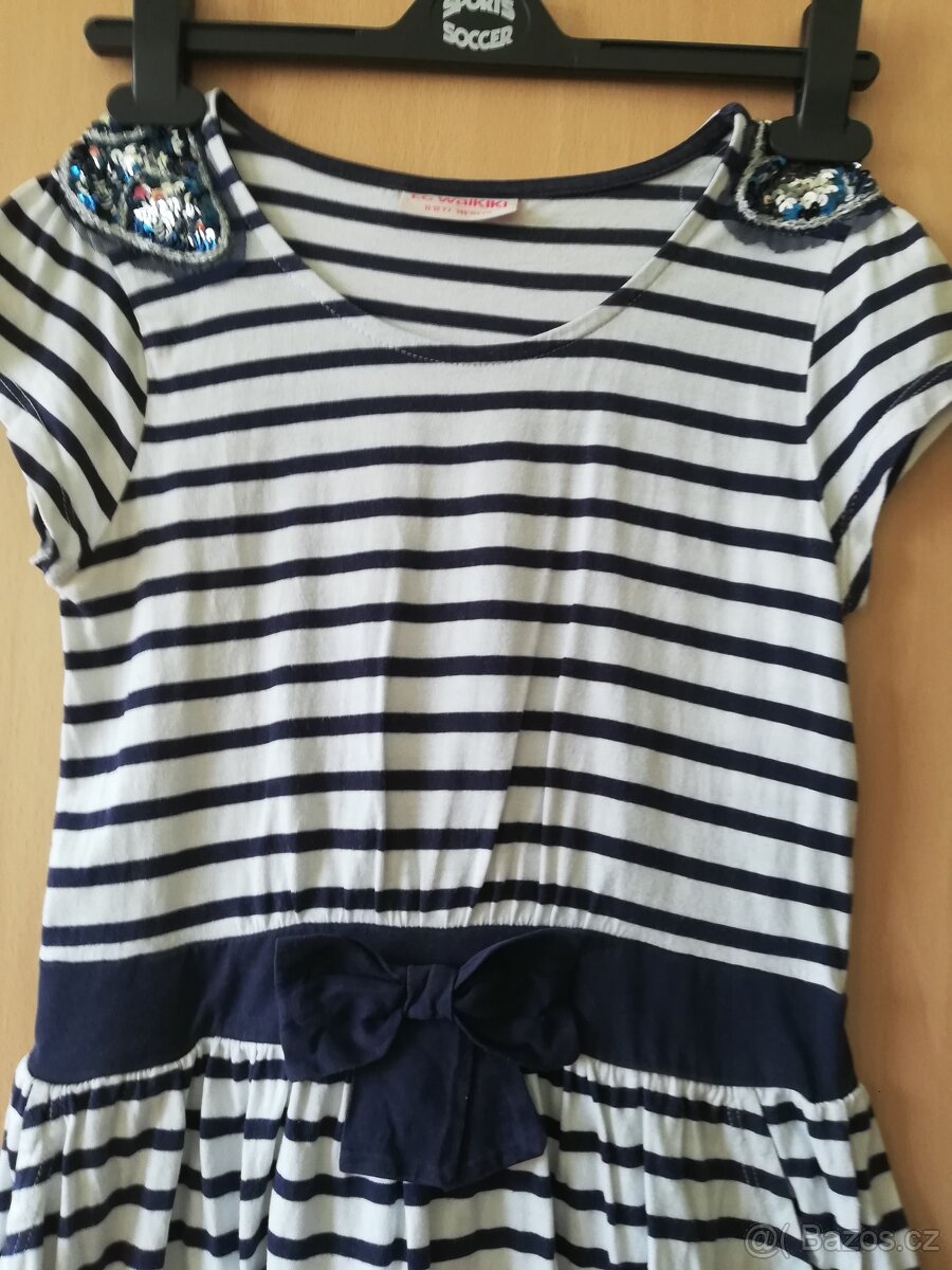 Dívčí letní námořnické modrobílé pruhované šaty s glitry - 10