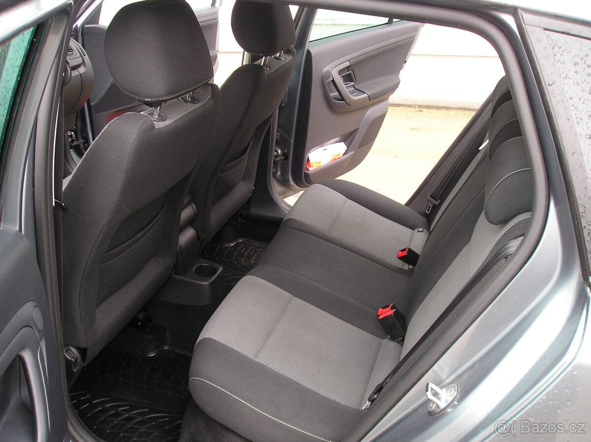 ŠKODA FABIA II-SCOUT-1.2 TSi 63KW RV-2012 - 10