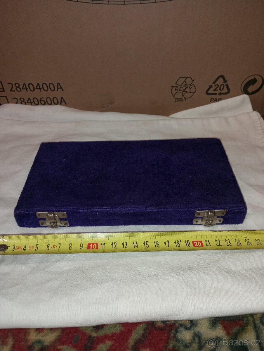 Váhy - miskové, na zlato, na dopisy atd + hodně závaží - 10