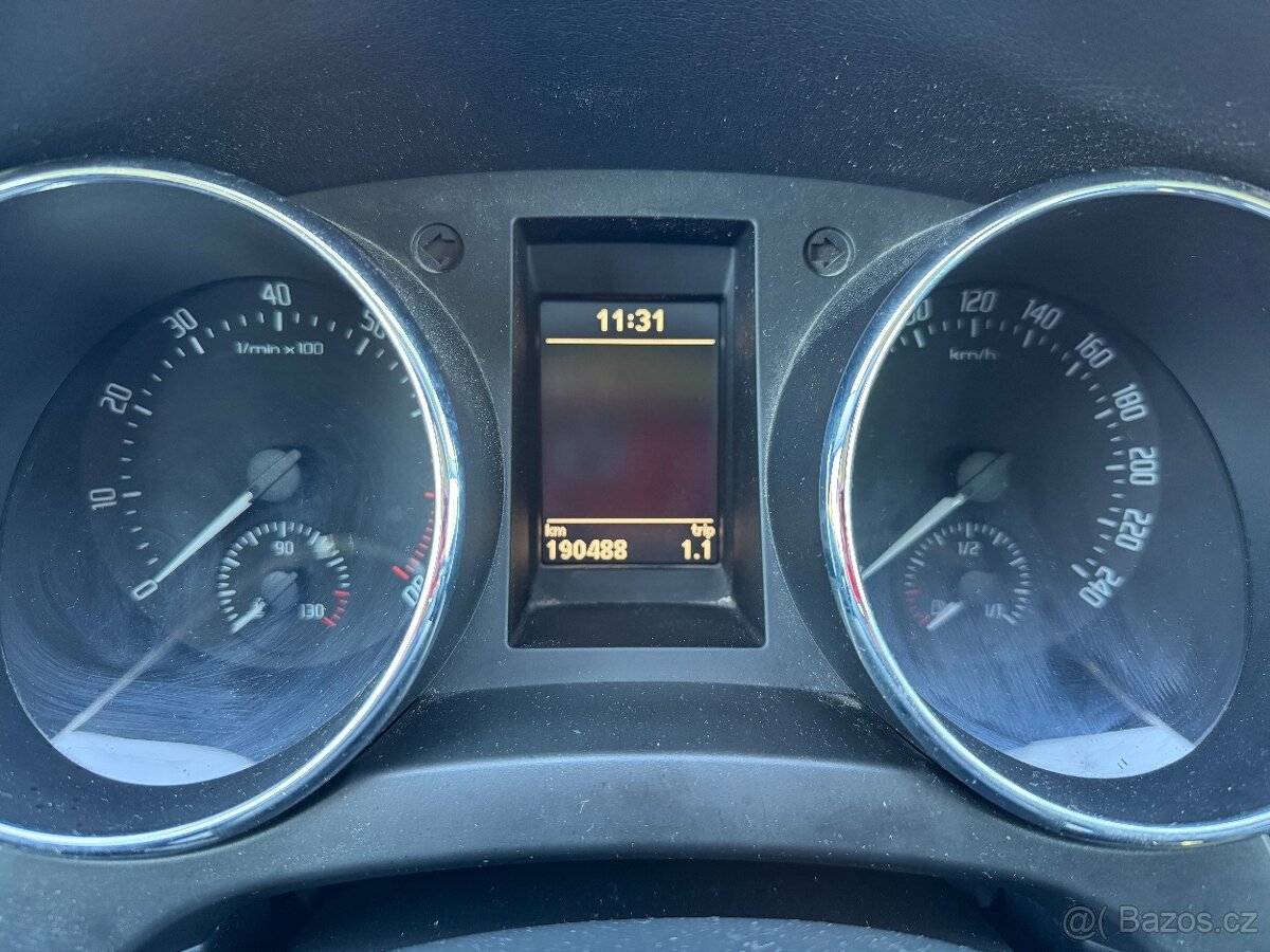 Škoda Yeti 1.4 TSi 90kw 2012 tažné nová STK a rozvody - 10