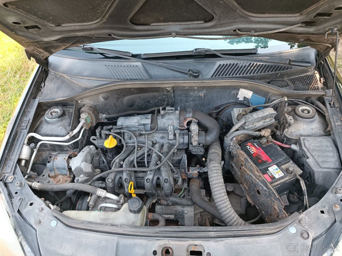 Renault Clio II 1.2 43KW třídveřový - 10