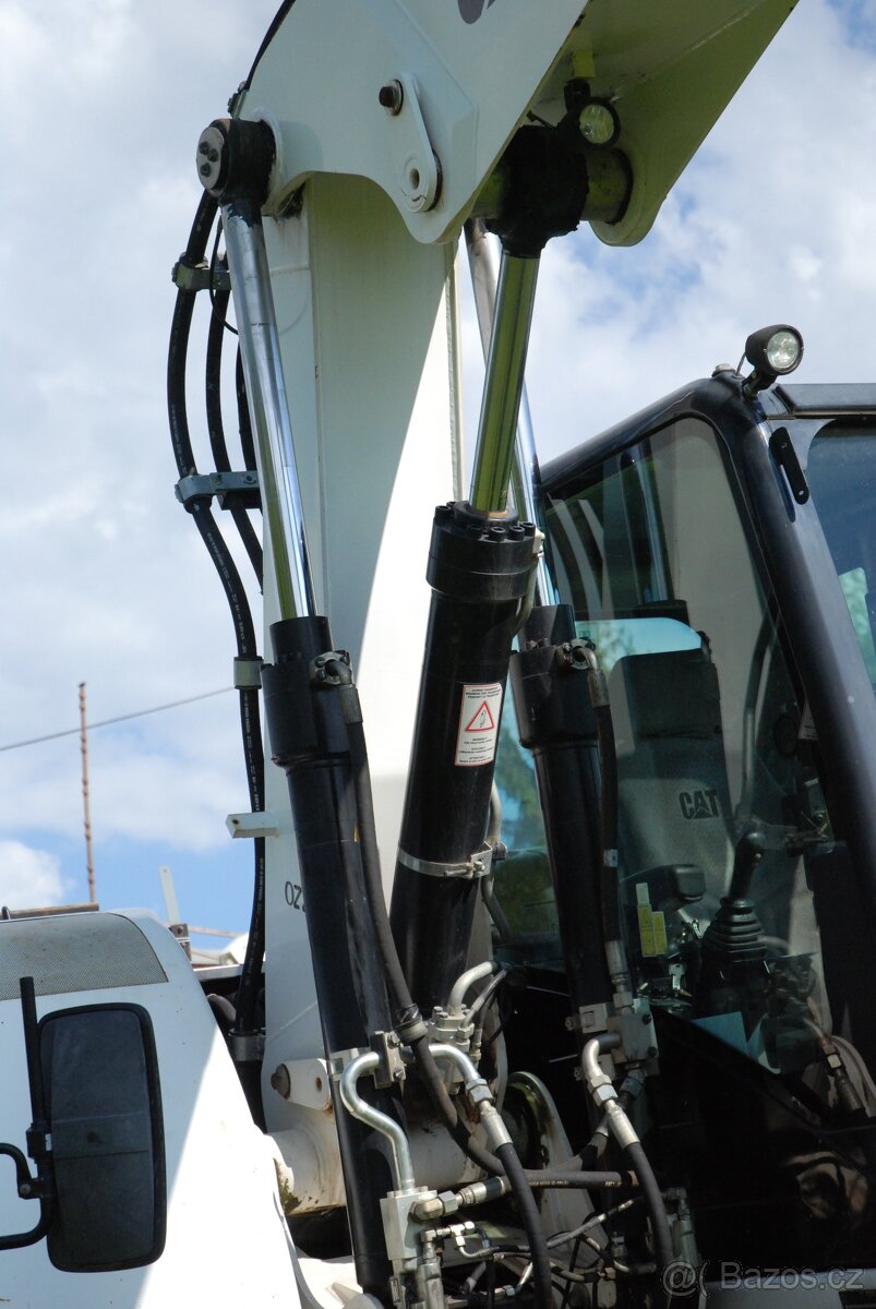 Caterpillar CAT M313D - 10