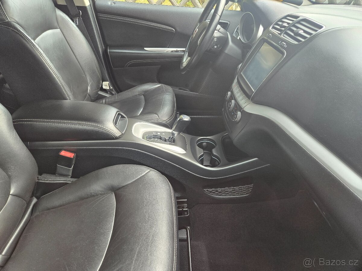 Fiat Freemont Lounge AWD 7 míst Kůže - 10