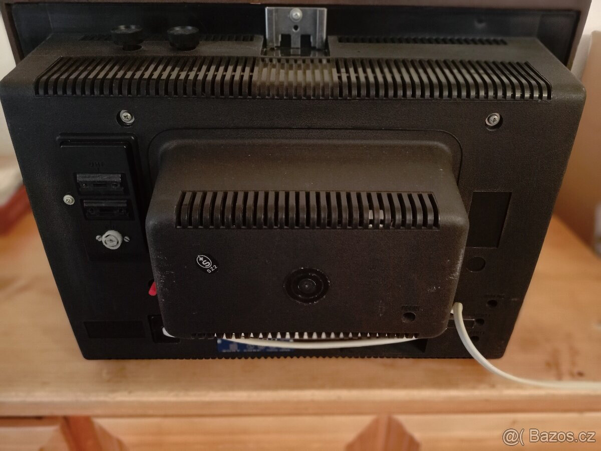 SONY KV - 1300E VINTAGE COLOR TV - SONY TRINITRON - 10