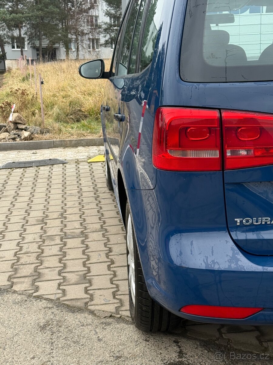 VOLKSWAGEN TOURAN 1.2 TSI 2012 - 10
