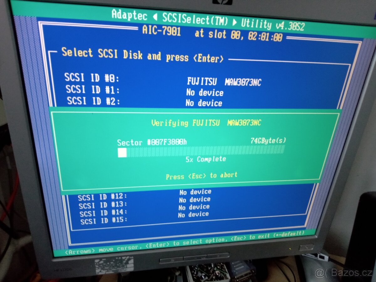Starý retro server do racku - Pentium 4 Nortel CallPilot CP - 10