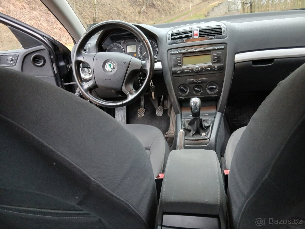 Škoda Octavia 2 1.6 mpi - 10