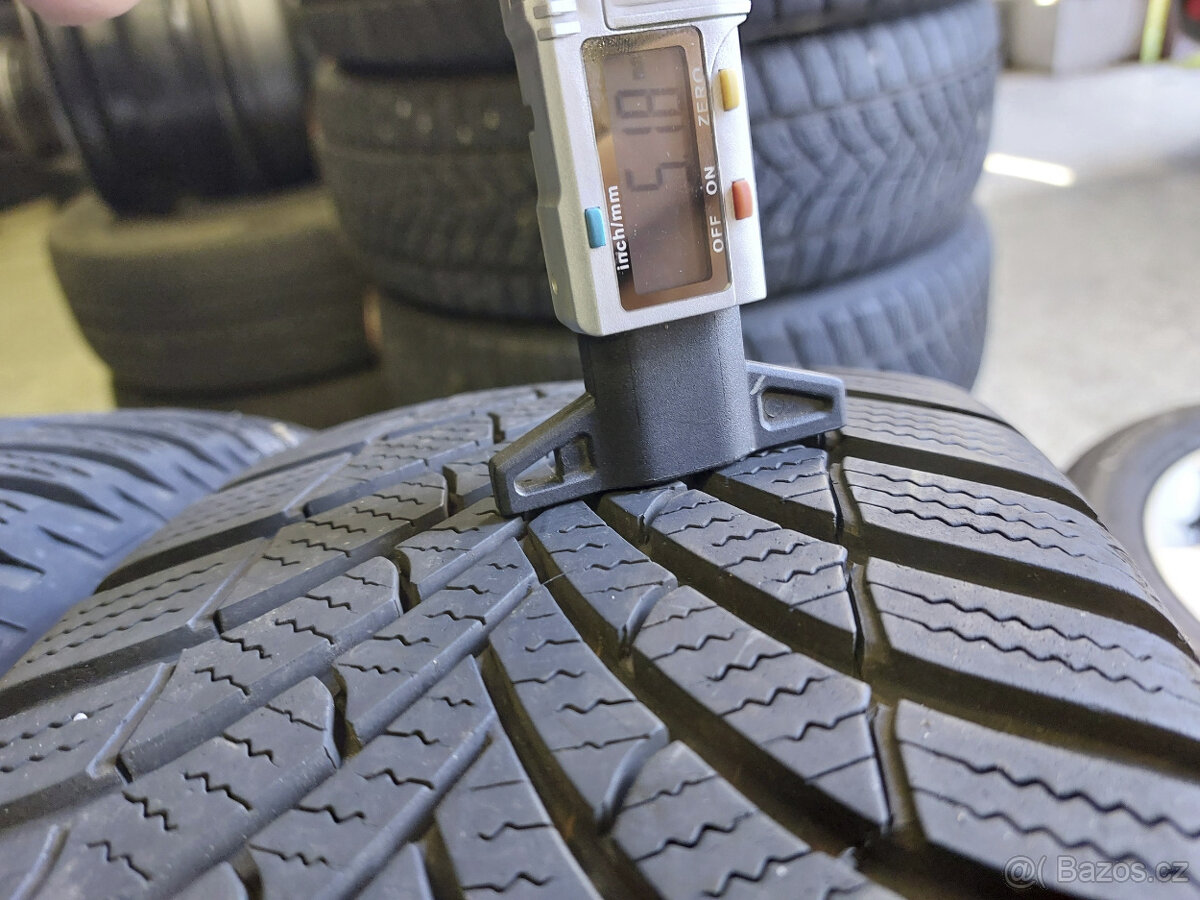 Originál alu kola 16" na Škoda Scala zimní pneu - 10