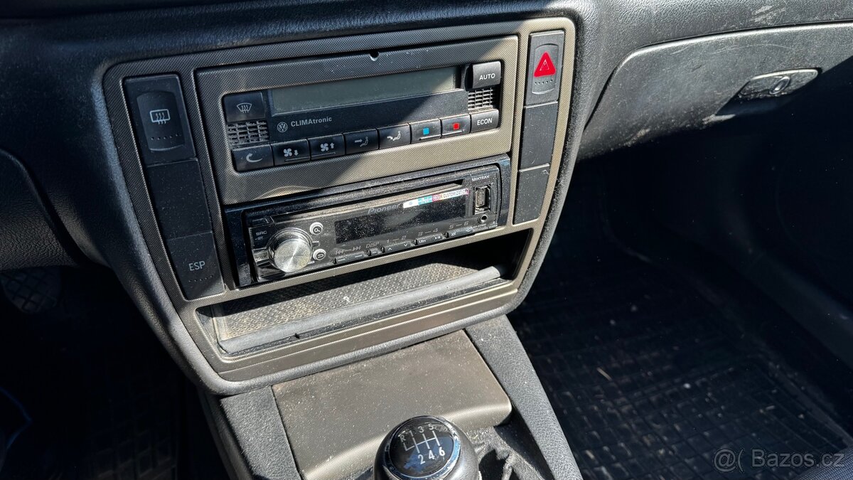 Volkswagen Passat 1.9tdi 96kw - 10