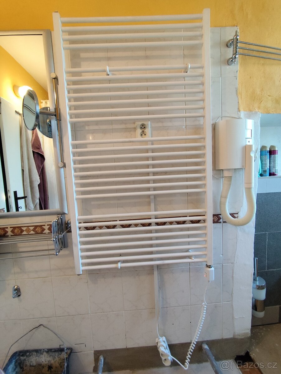 Trubkový radiátor, žebřík do koupelny - 10