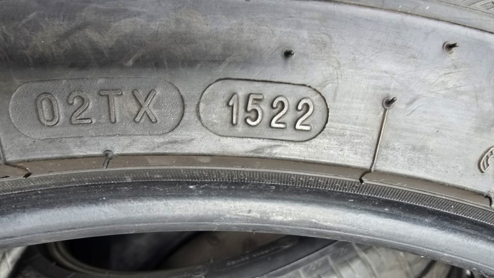Letní pneu 255/35/19 Kleber - 10