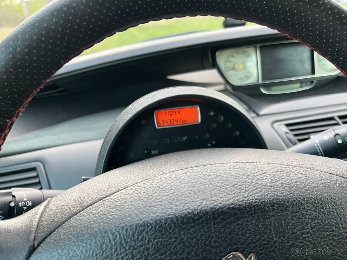 Peugeot 807 - 10
