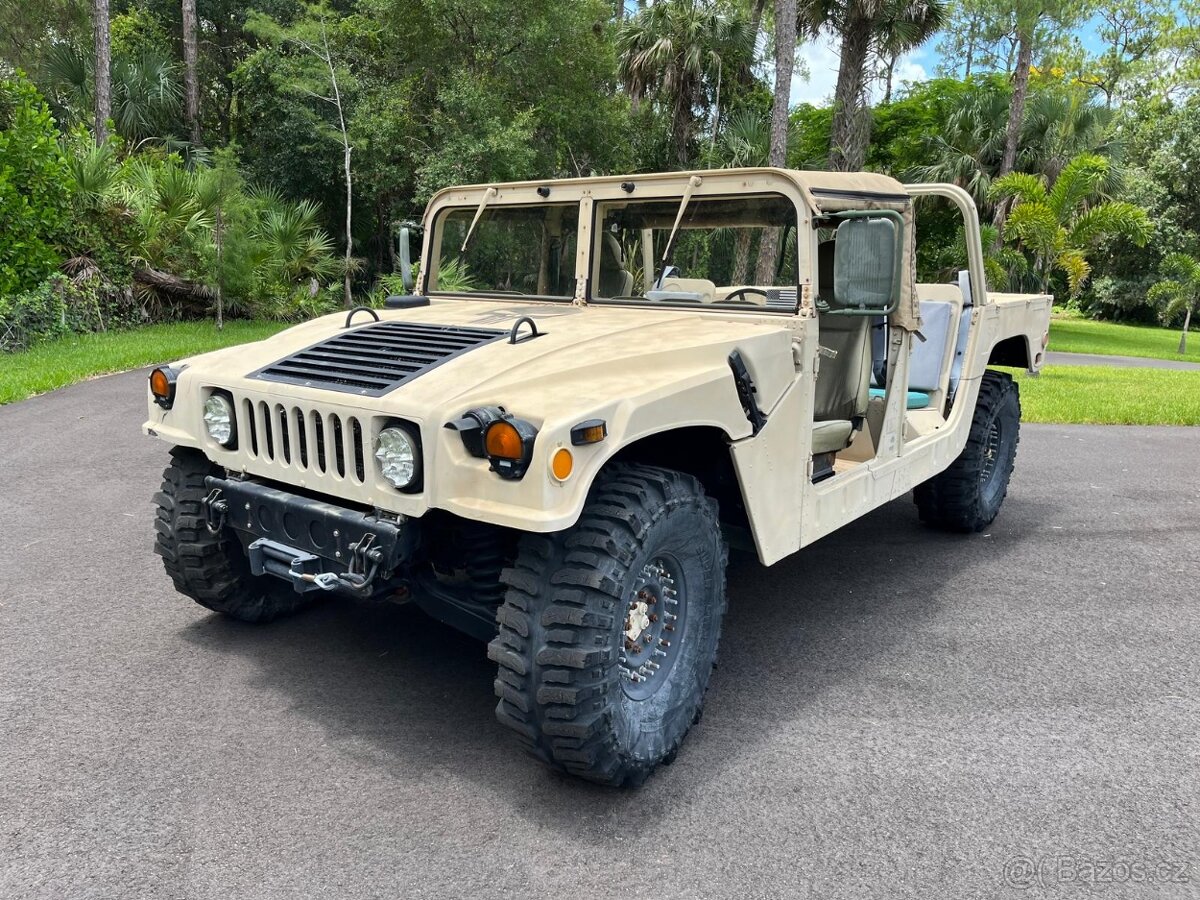 Hummer H1 Humvee - 10