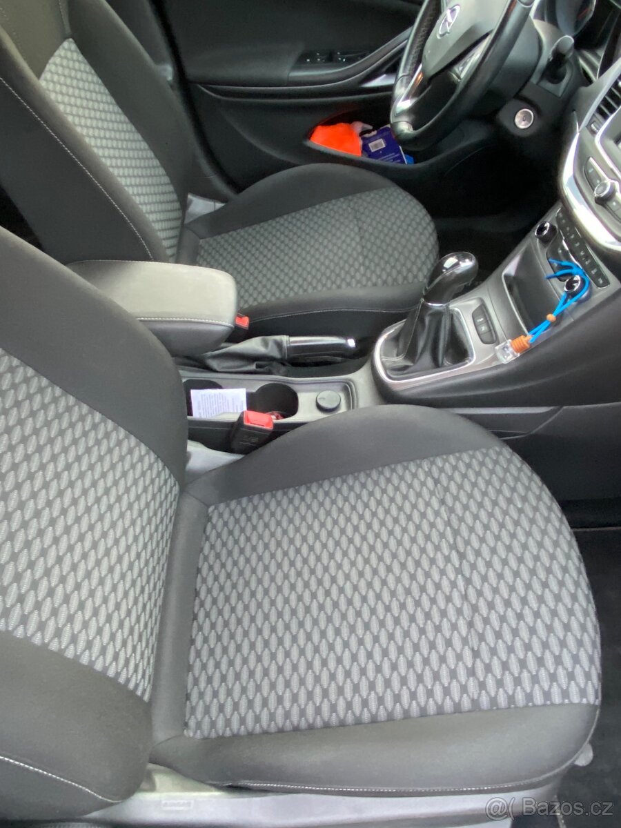 Opel Astra - 10