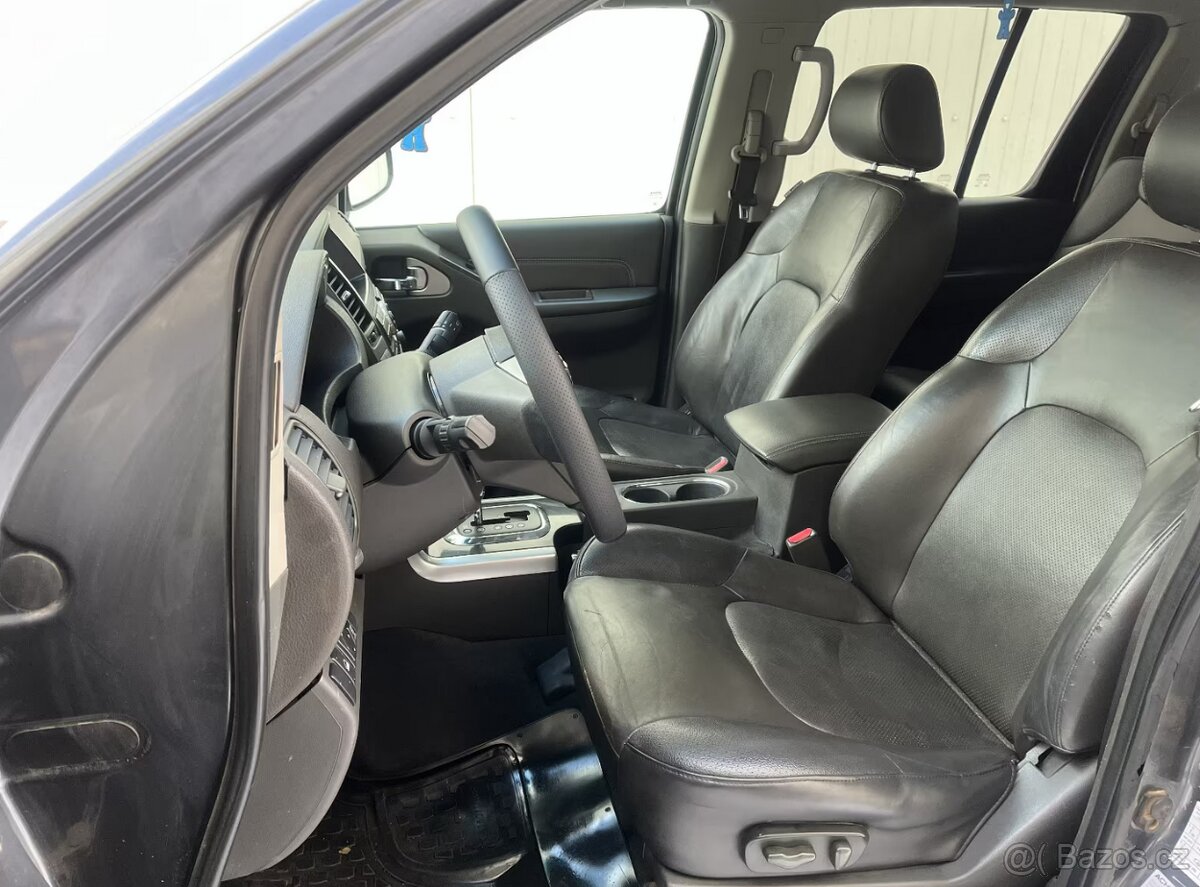 Nissan Pathfinder 3.0 dCi LE 170kw - 10