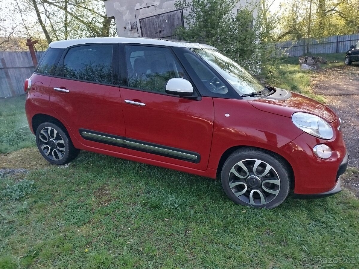 Fiat 500L lounge panorama - 10
