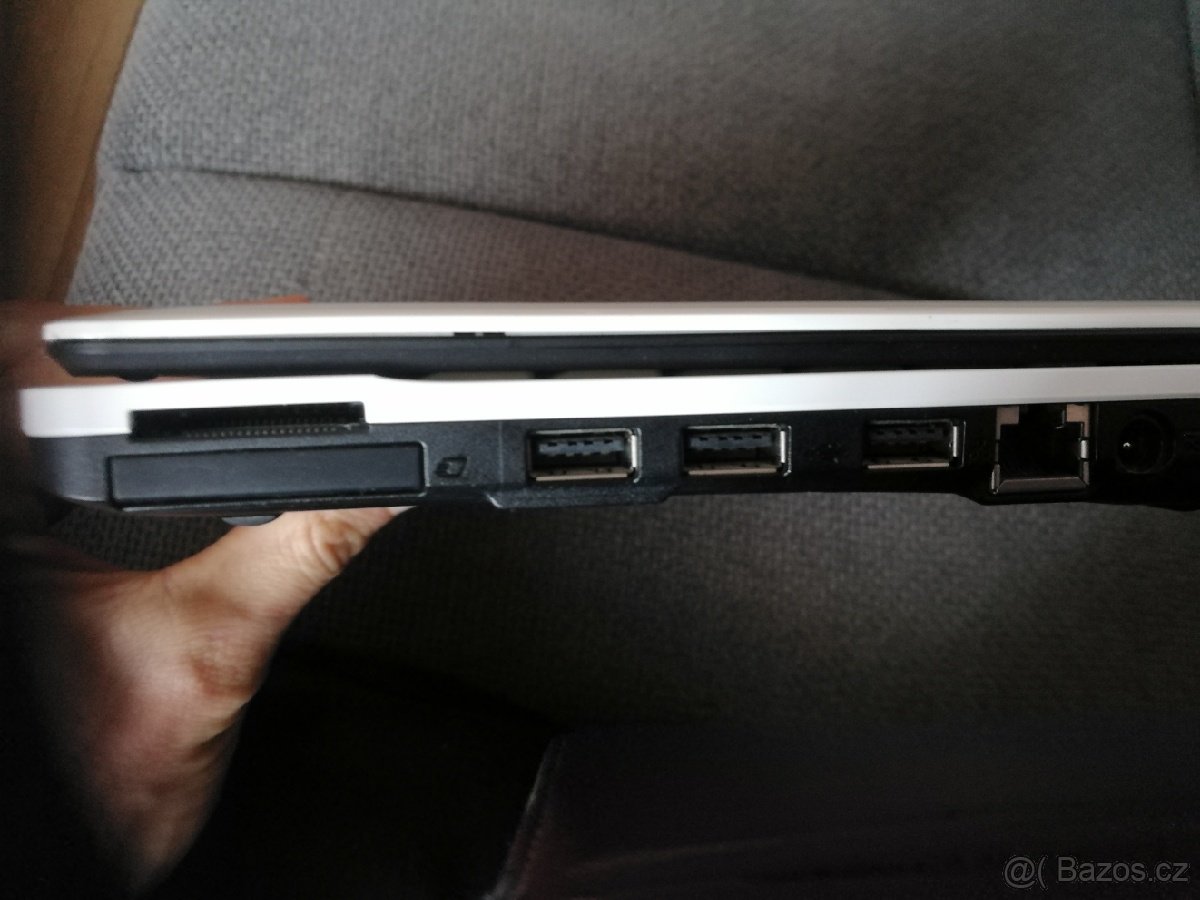 NTB Gigabyte M1022 - 10