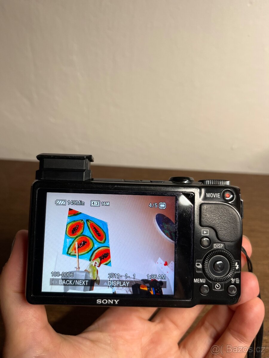 Soby cybershot DSC-HX9V - 10