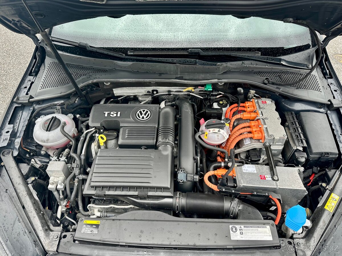 Volkswagen Golf GTE 2016 – plug-in hybrid - 10