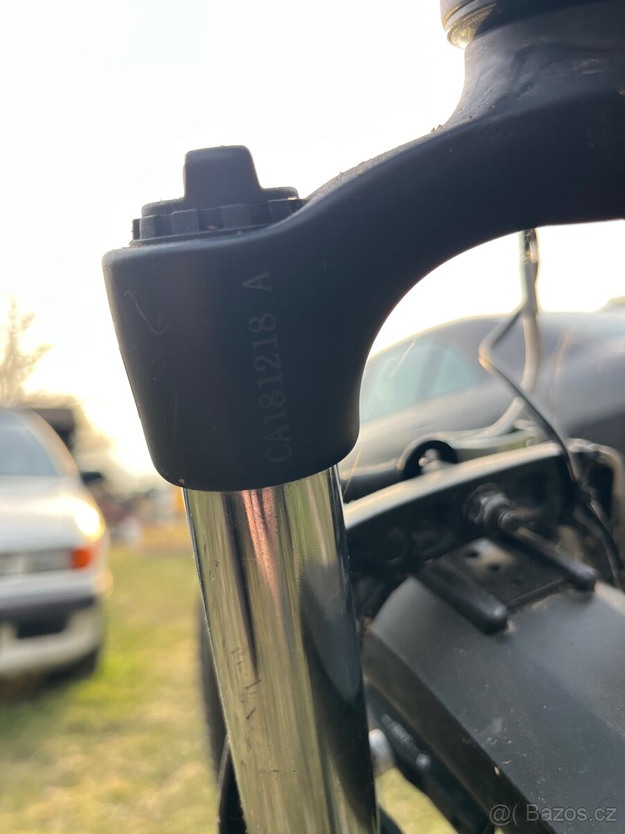 RockMachine vel.L - 10