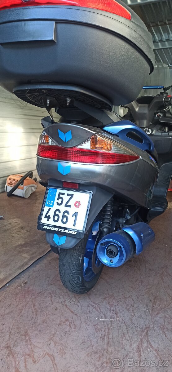 Prodám Suzuki Burgman 125 - 10