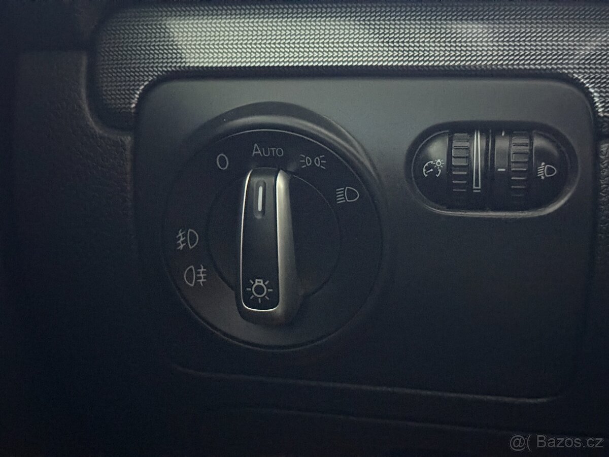 Volkswagen Golf 1,2 TSI 77kW,SERVISKA,STYLE - 10