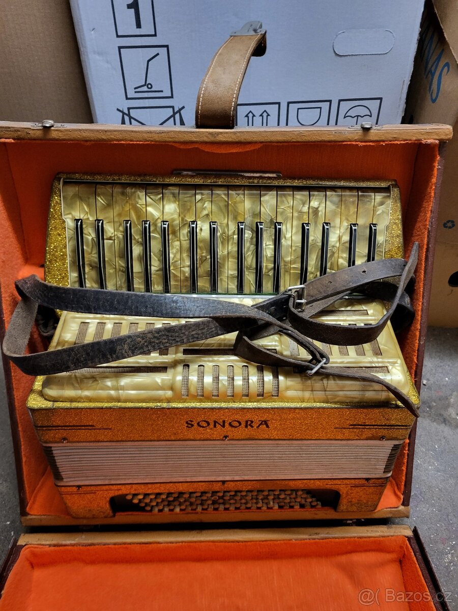 Akordeon SONORA - 10