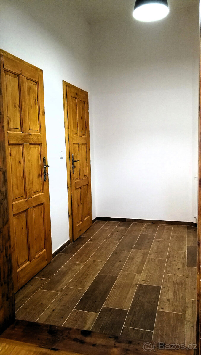 Pronájem 2+kk v centru s vlastním topením i parkováním - 10