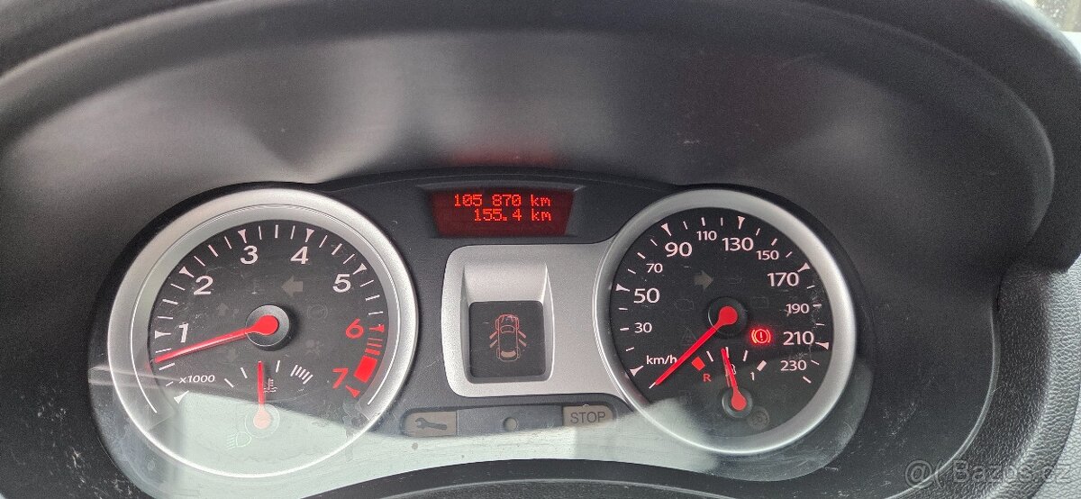 Prodávam Renault Clio III 2011 - 10