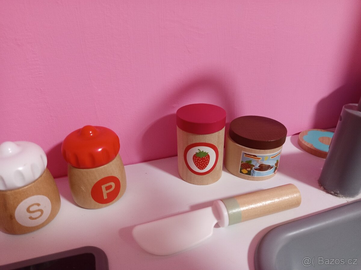Dětská dřevěná kuchyňka - 10
