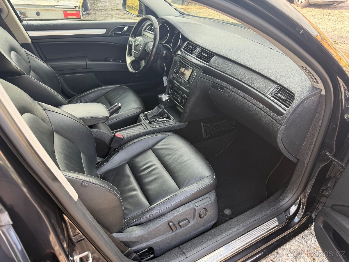 ŠKODA SUPERB II 2.0 TDI DSG COMBI ELEGANCE 2011 - 10