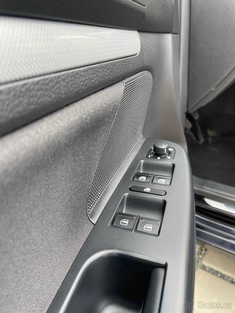 VW GOLF 6 2.0TDI - 10