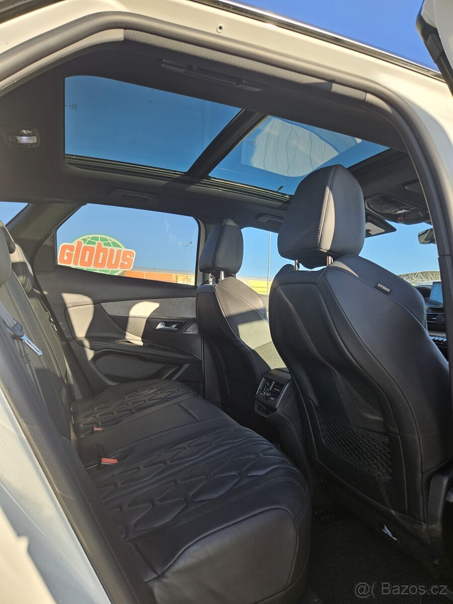 Peugeot3008 Plug-in Hybridní - 10