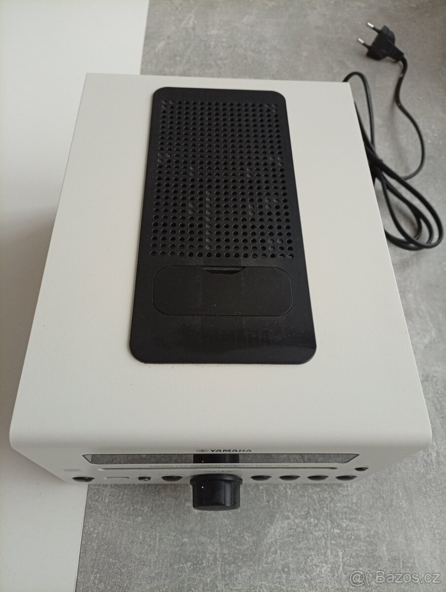 Yamaha MCR-042 + Yamaha NS-BP 200 + dálka - 10