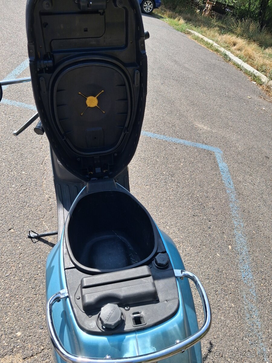Piaggio Vespa LX 50 2t - 10