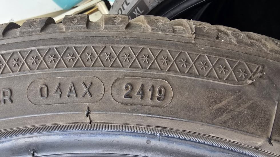 Zimní pneu 225/40/18 Kleber - 10