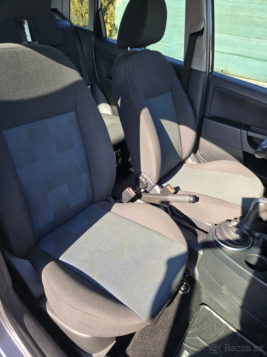 Ford Fiesta Connection, 1.6 16V Duratec, 116t najeto - 10