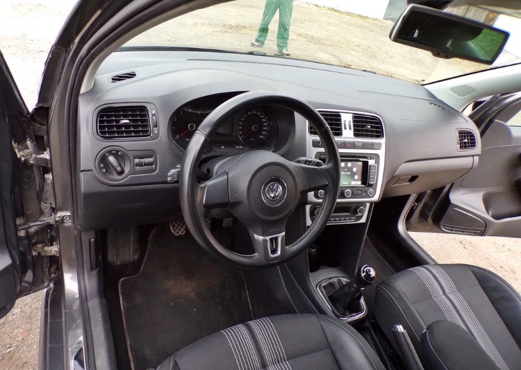 Volkswagen Polo 1.4 - 10