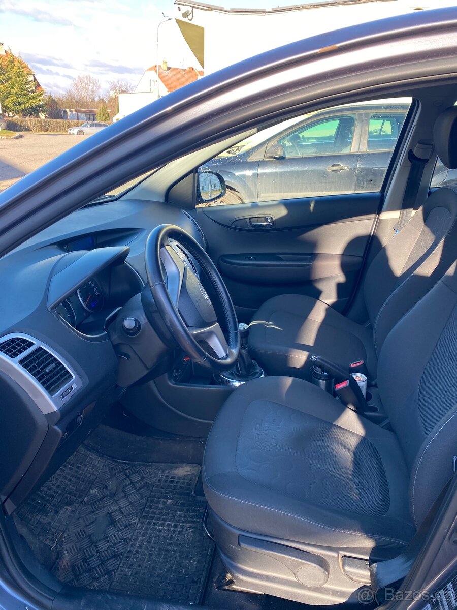 Hyundai i20 - 10