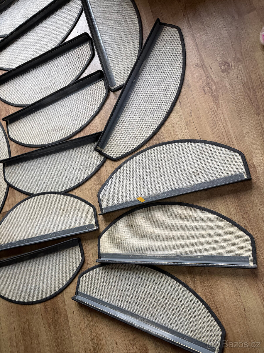 Kobercové nášlapy na schody 15ks - 10