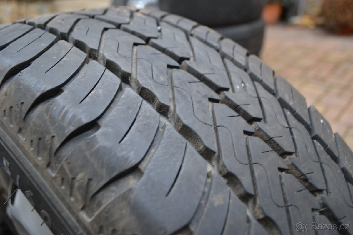 VW T5,T6(6.1) - skoro NOVÉ letní kola 215/60R17C GOODYEAR - 10