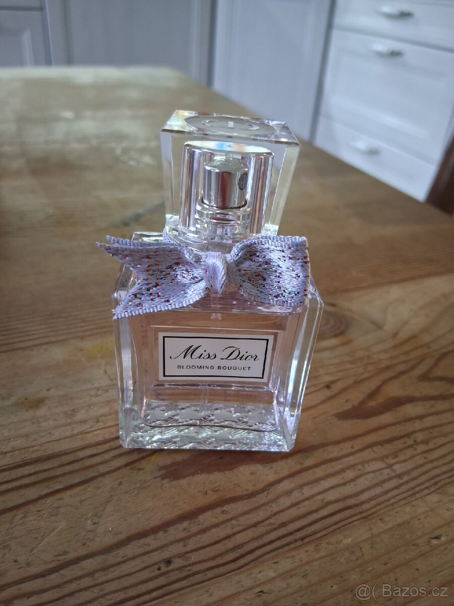 Nevypotřebované parfémy viz text - 10